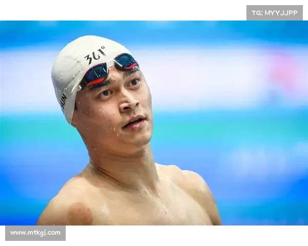 孙杨勇夺亚洲游泳锦标赛男子400米自由泳金牌 展现强大实力